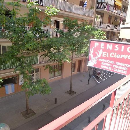 Pension El Ciervo Lloret de Mar Bagian luar foto